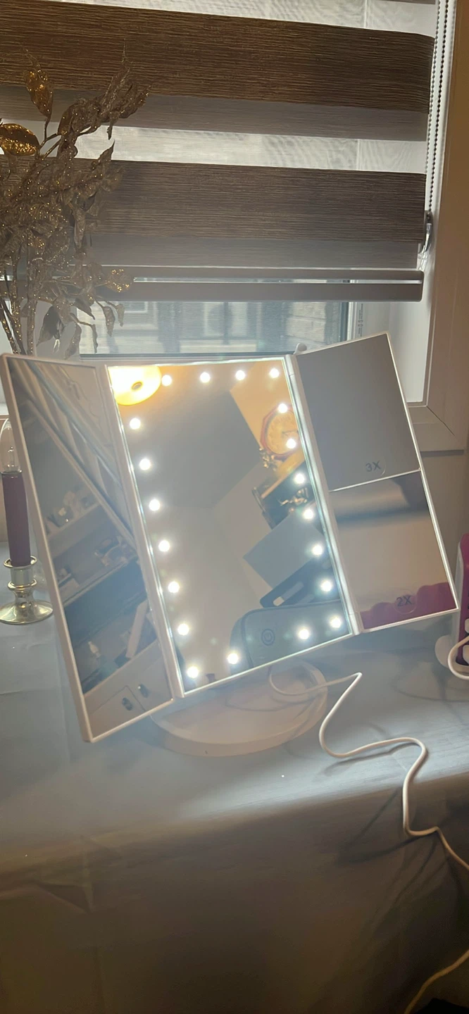 Makeup Mirror with Magnification and LED Lights - photo 2