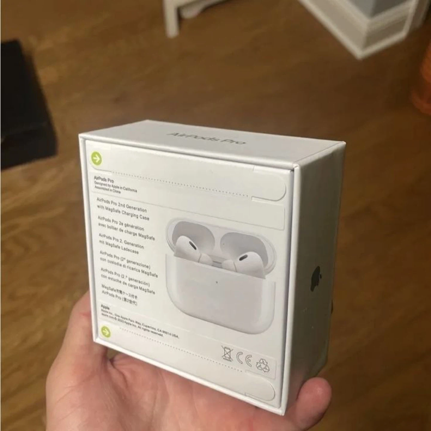 Apple AirPods Pro (1st Gen) with Charging Case - photo 3