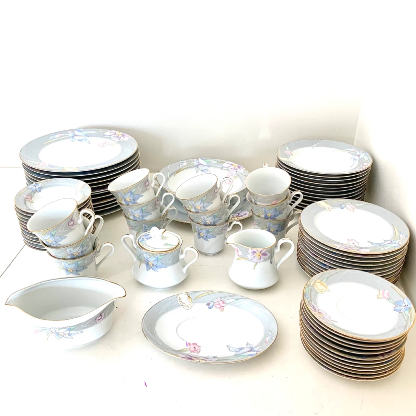 Fine China Dinnerware 78Pc Set Mikasa Charisma Plates Cups Bowls