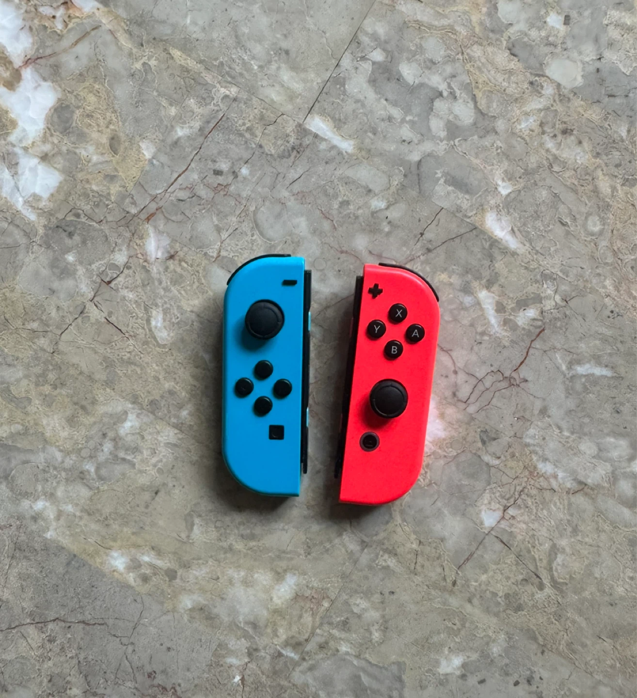 Nintendo Switch Console with Joy-Cons and Accessories - photo 5