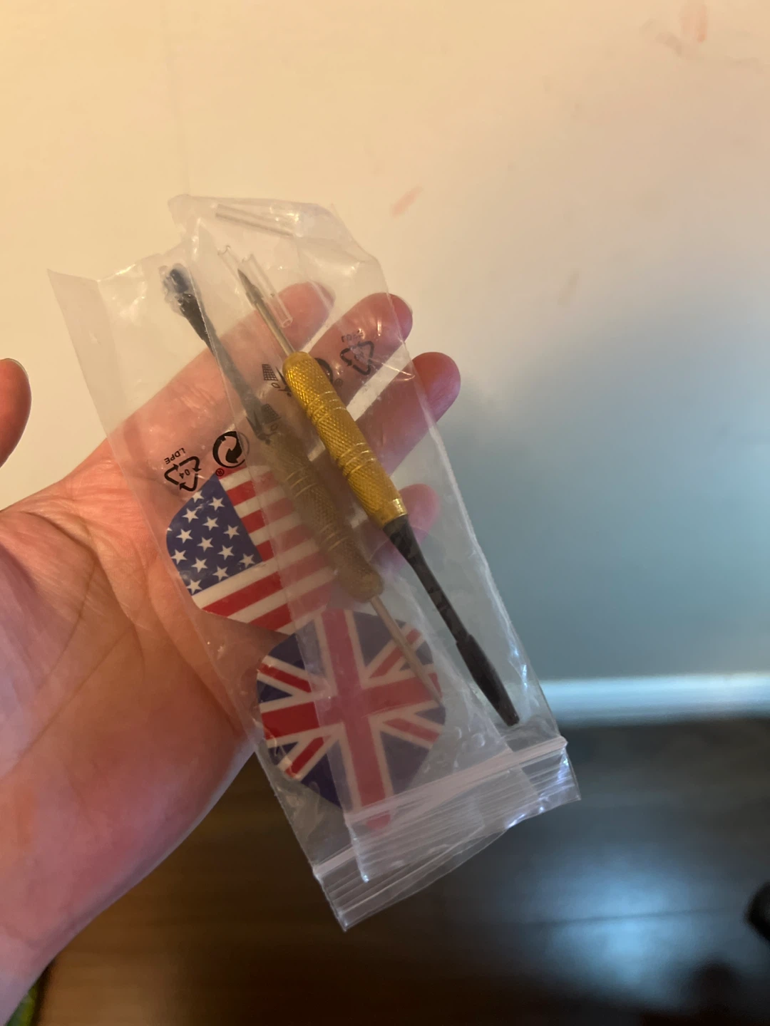 Negotiable - Yonxuleo Dartboard - 6x18g Steel Tip Darts Set - photo 2