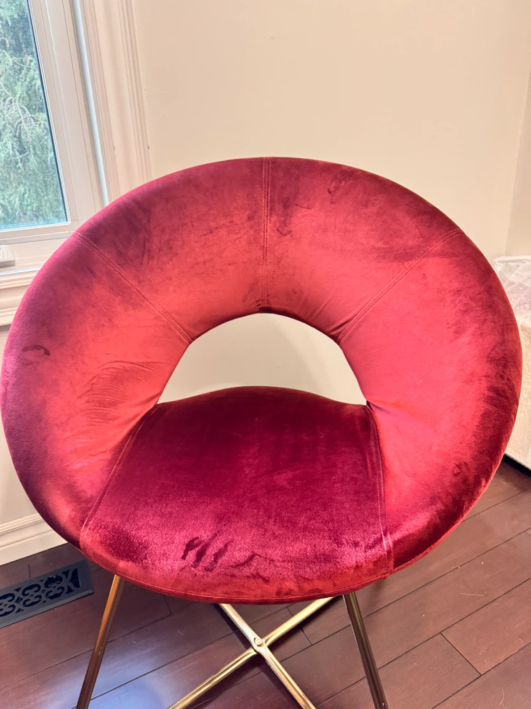 Red Velvet Armchair with Gold Base - photo 2