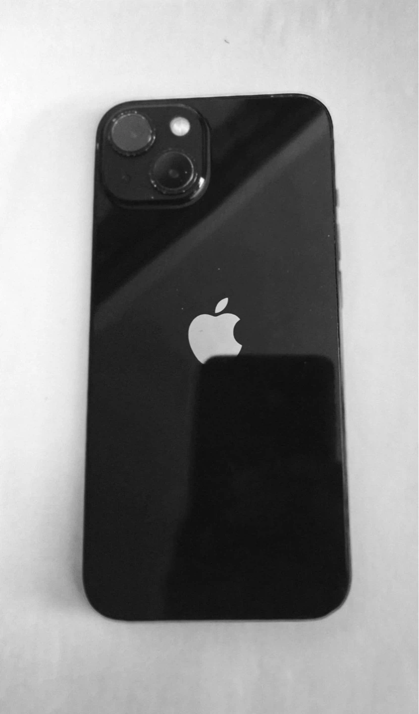 Apple iPhone 13