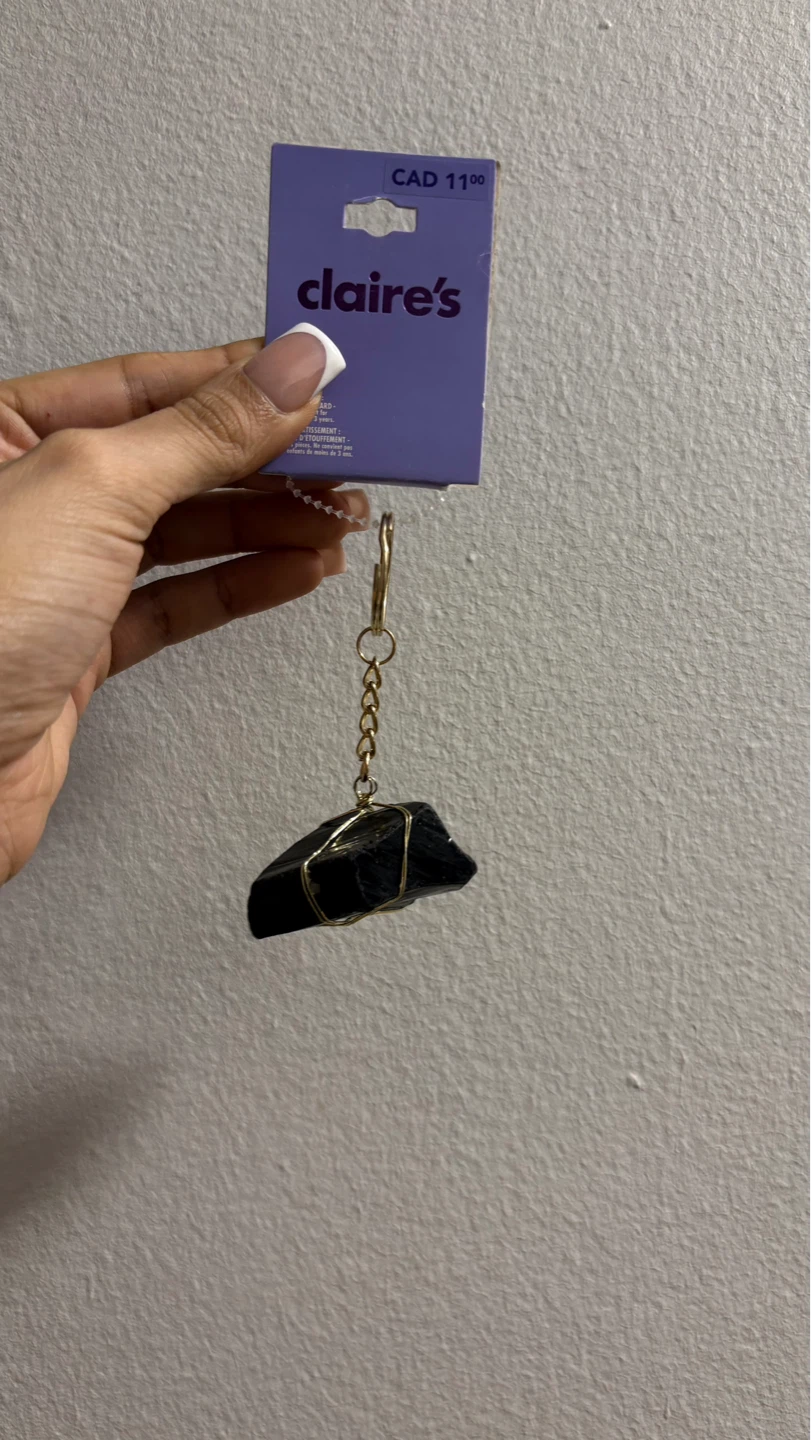 Claire's Black Stone Wire-Wrapped Keychain