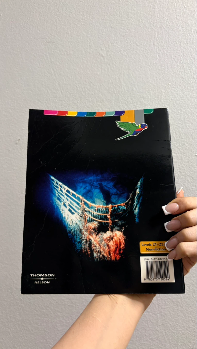The Titanic Book by Julie Haydon - photo 2