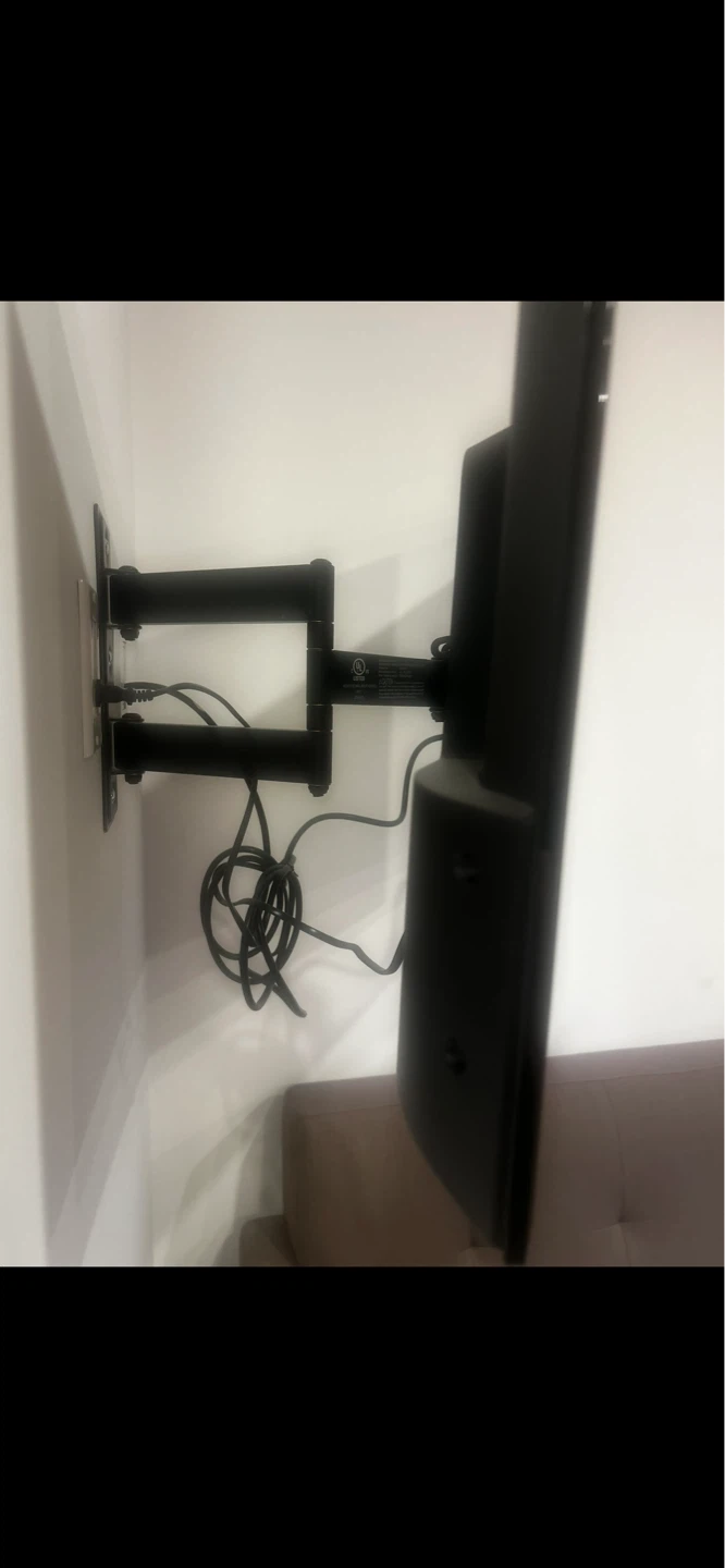 VIZIO 40” Smart TV (D40f-G9) + Full Motion Wall Mount - photo 2