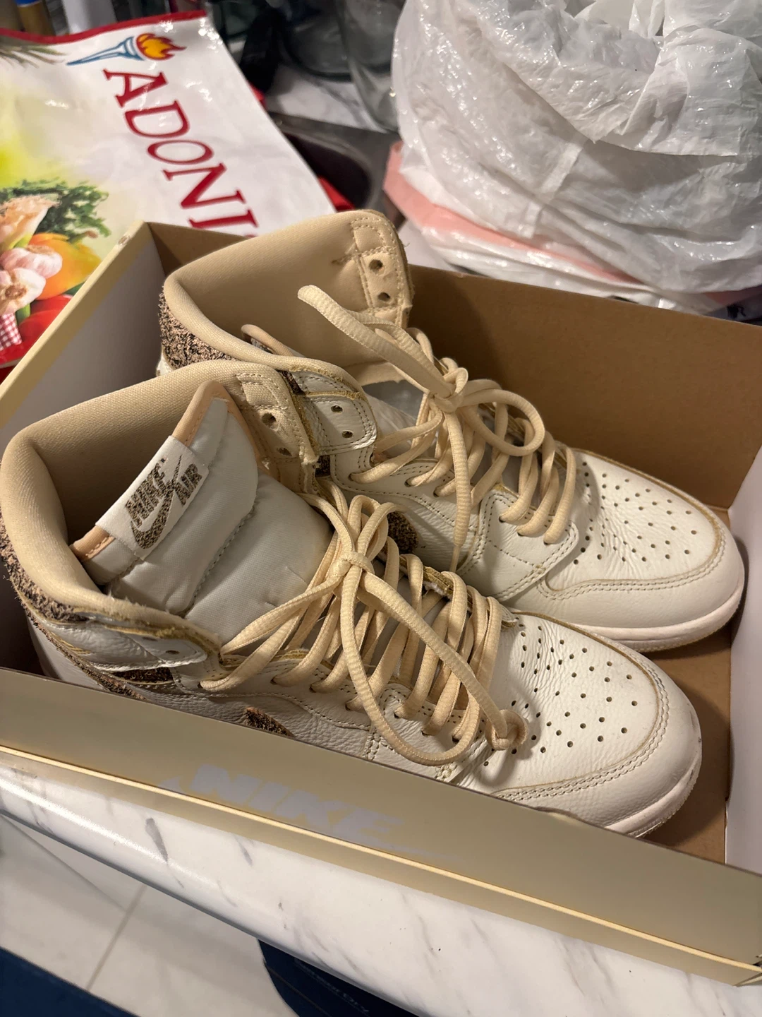 Nike Air Jordan 1 Retro High OG - photo 2