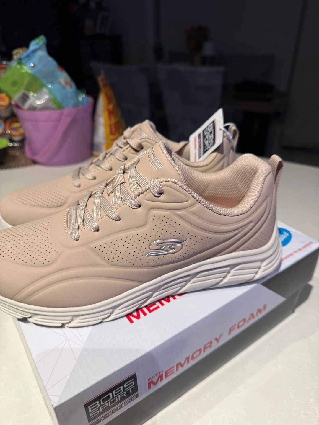 Brand New Skecher Women Sneakers (size 6.5) - photo 2