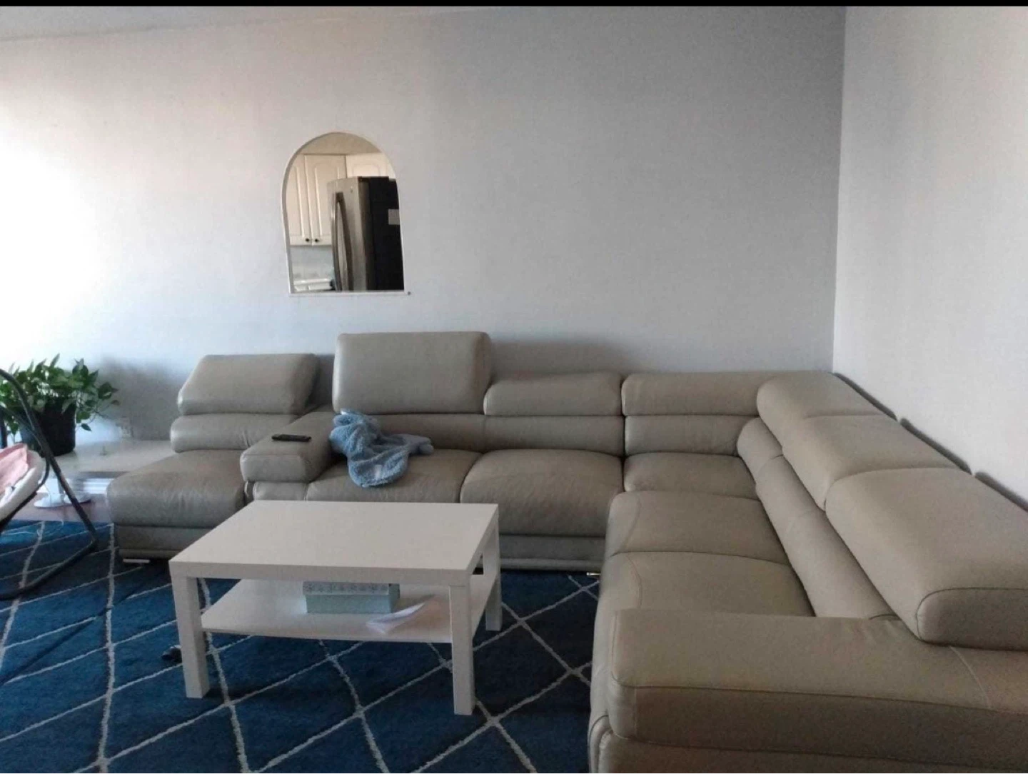3 BHK Condo available for Rent - photo 2