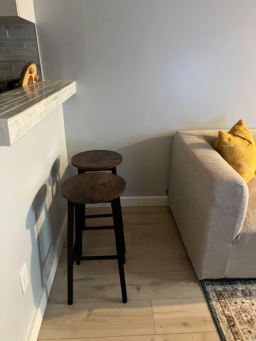 Set of 2 Wooden Top Bar Stools - photo 3
