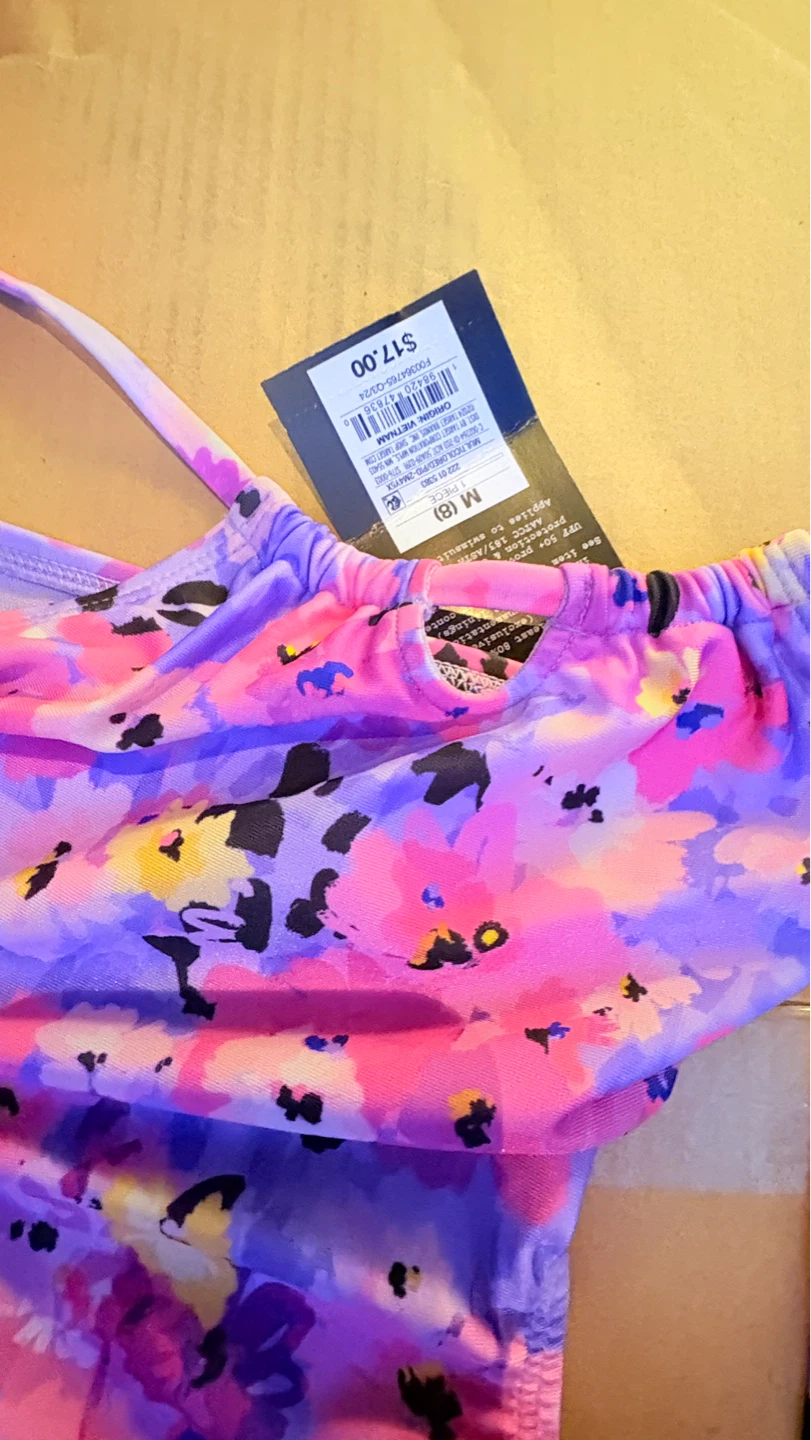 Girls' One-Piece Swimsuit Size 8 - photo 2