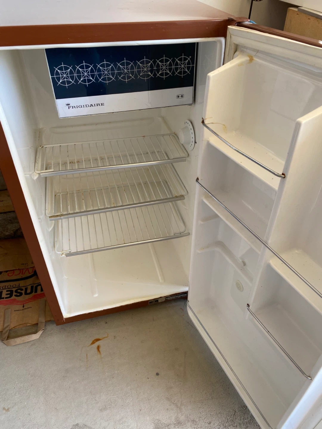 Frigidaire Mini Fridge - Copper - photo 2