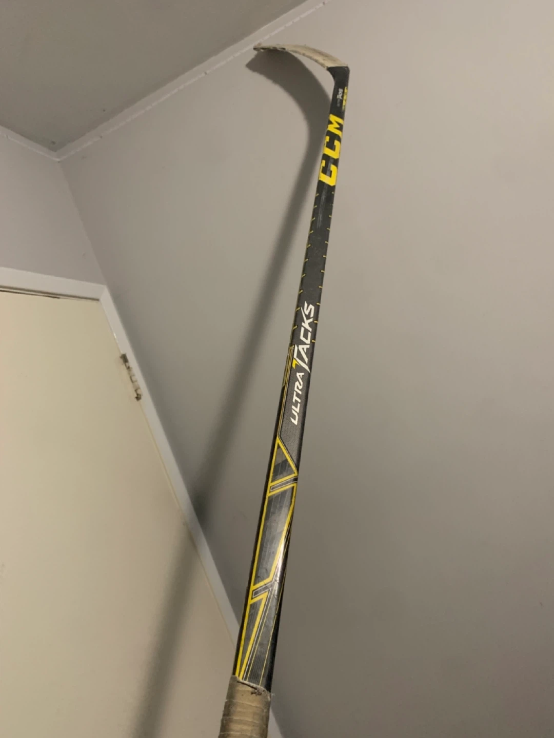CCM Ultra Tacks Hockey Stick - photo 2