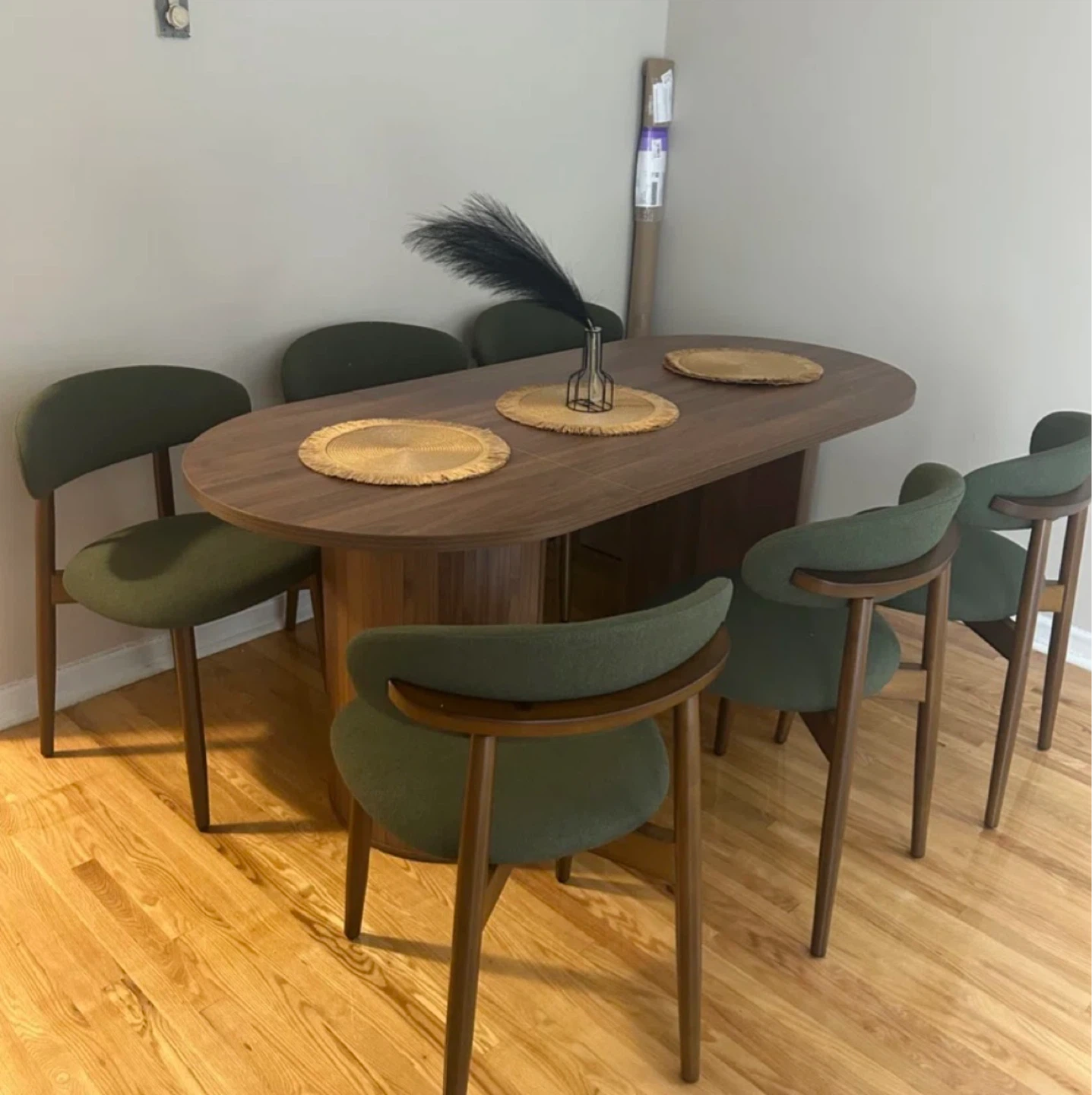 Brand new 70.8 Inch Oval Dining Table - photo 2