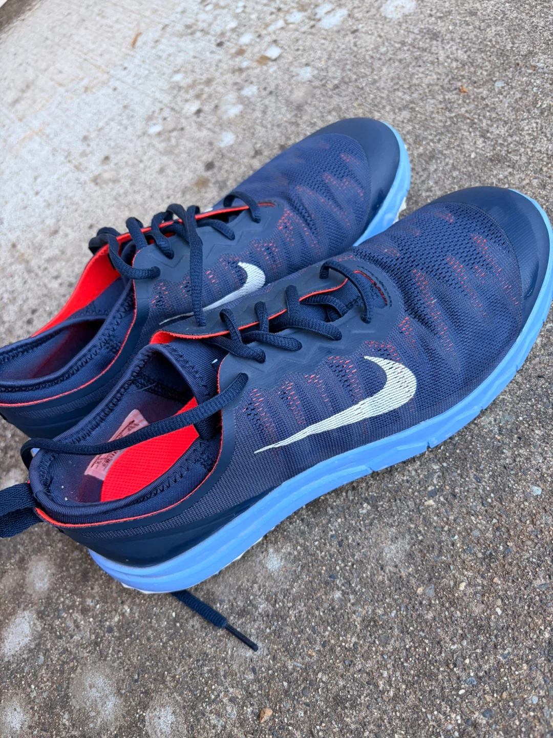 Nike Women’s Golf Shoes - photo 2