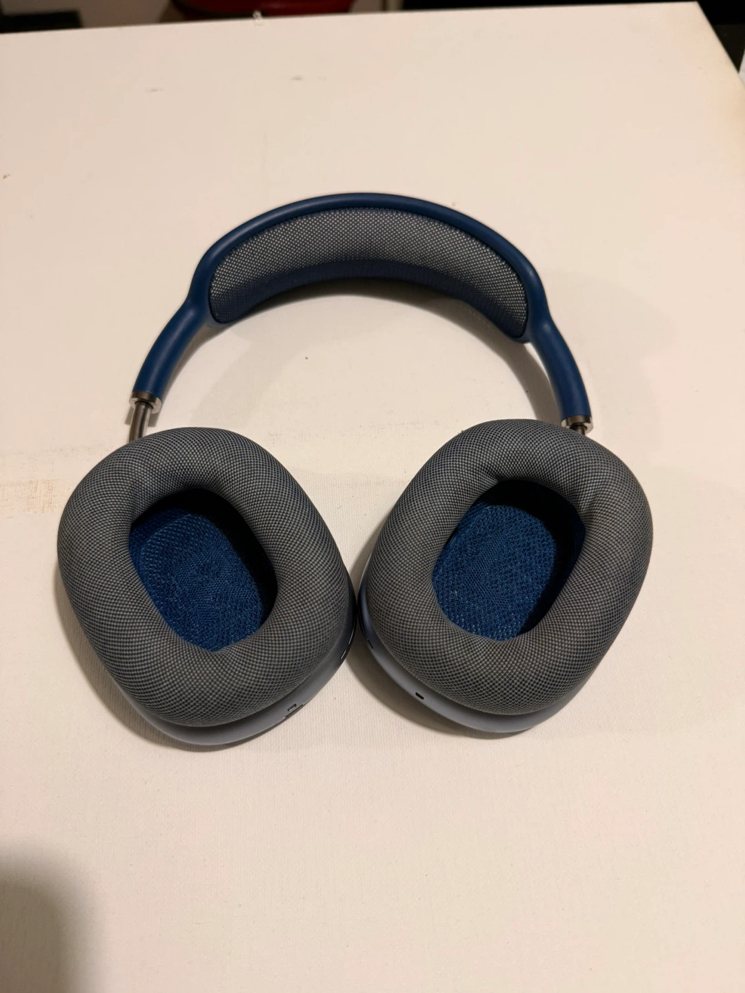 Apple AirPods Max Wireless Over-Ear Headphones - photo 2