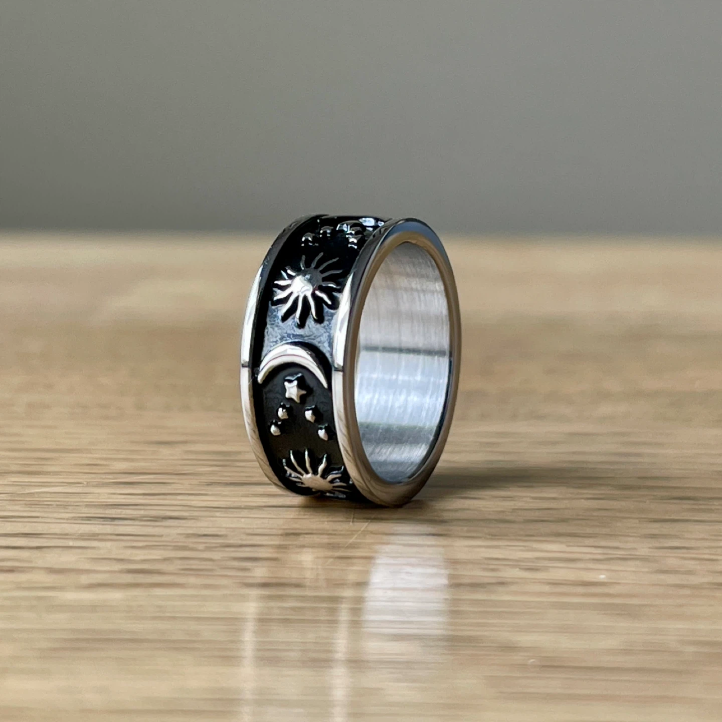 Sun, moon & stars stainless steel ring (size 6)