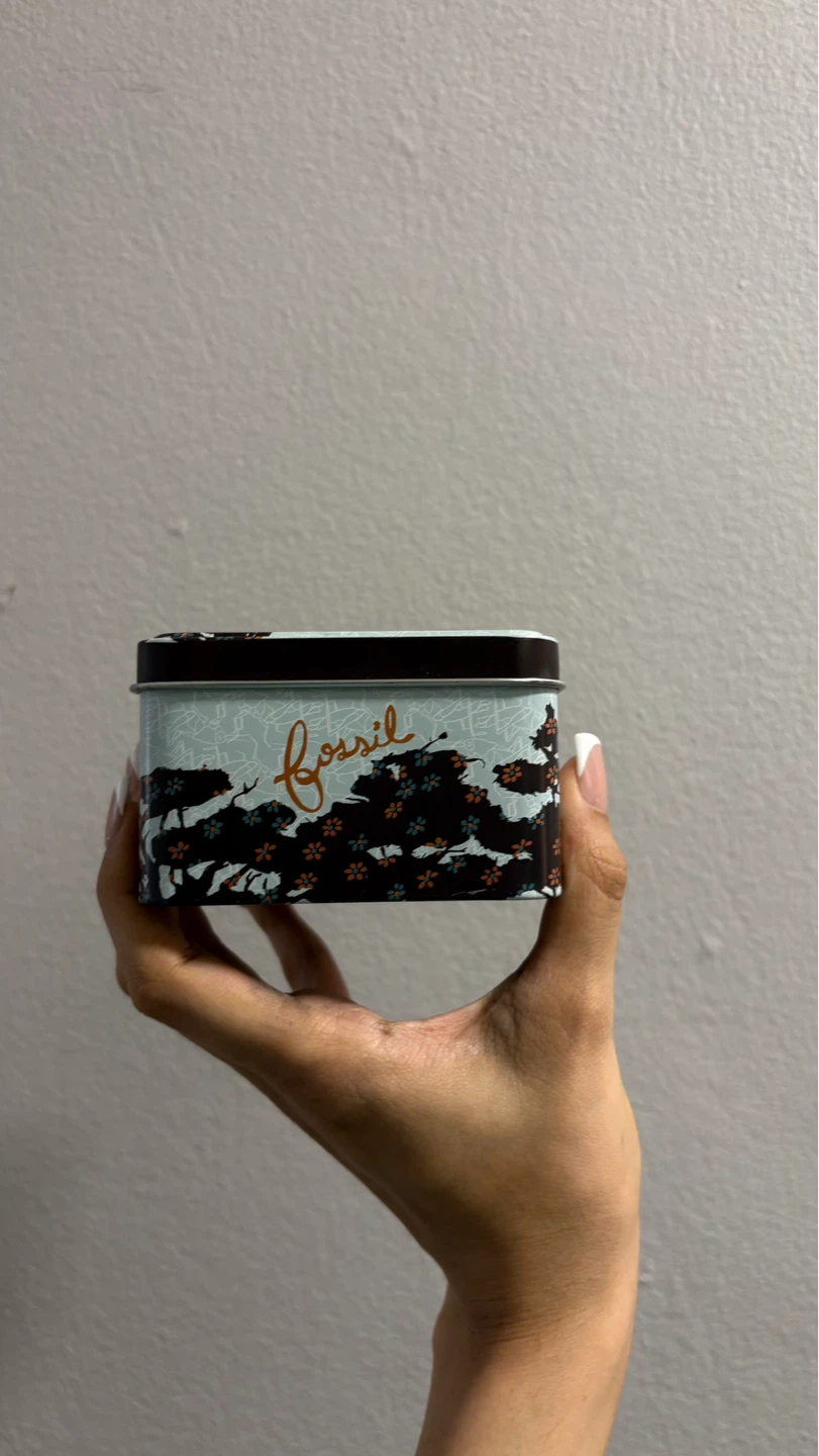 Fossil Watch Tin Box - photo 3