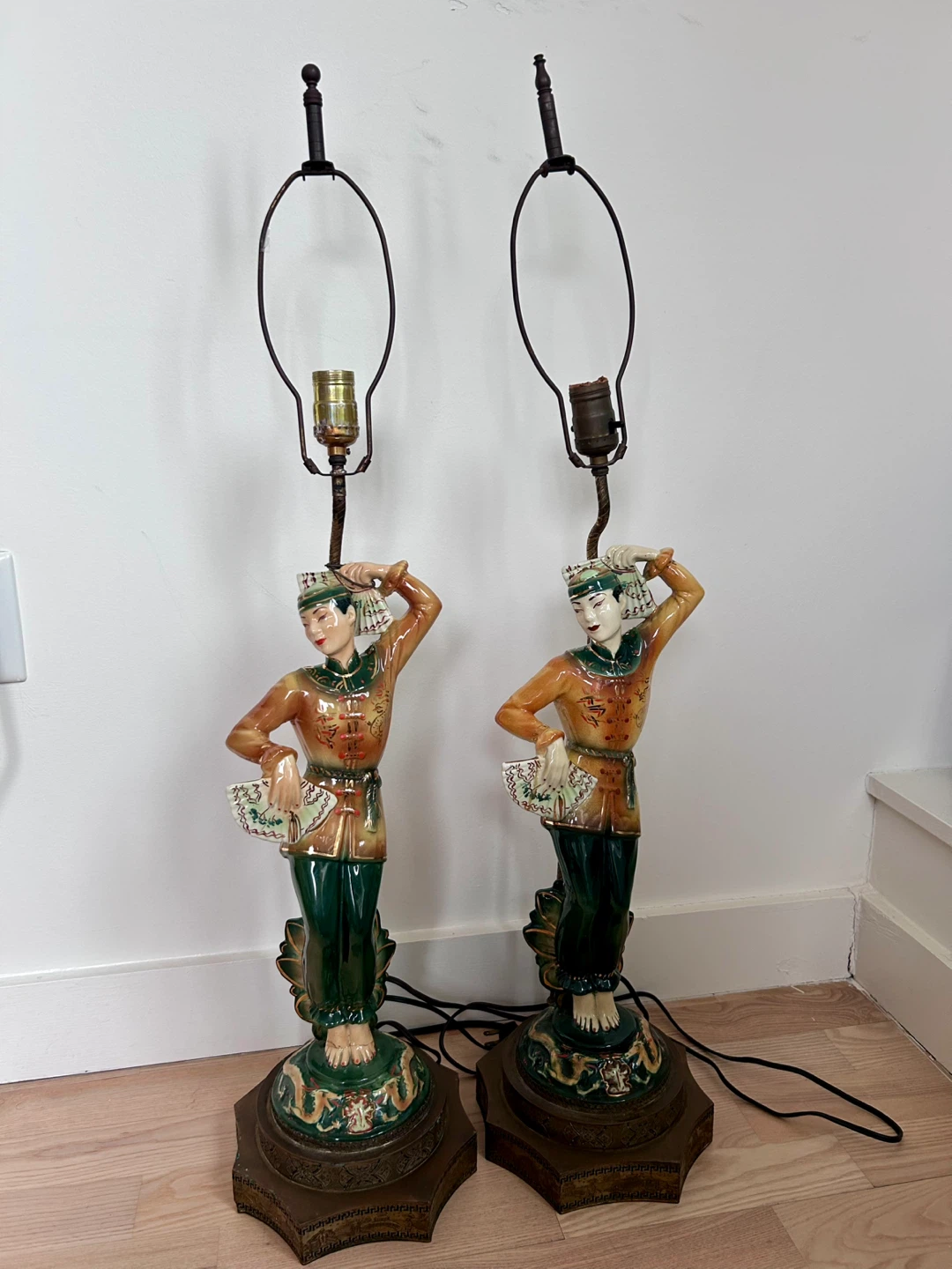 Pair of Ceramic Figural Table Lamps - photo 3