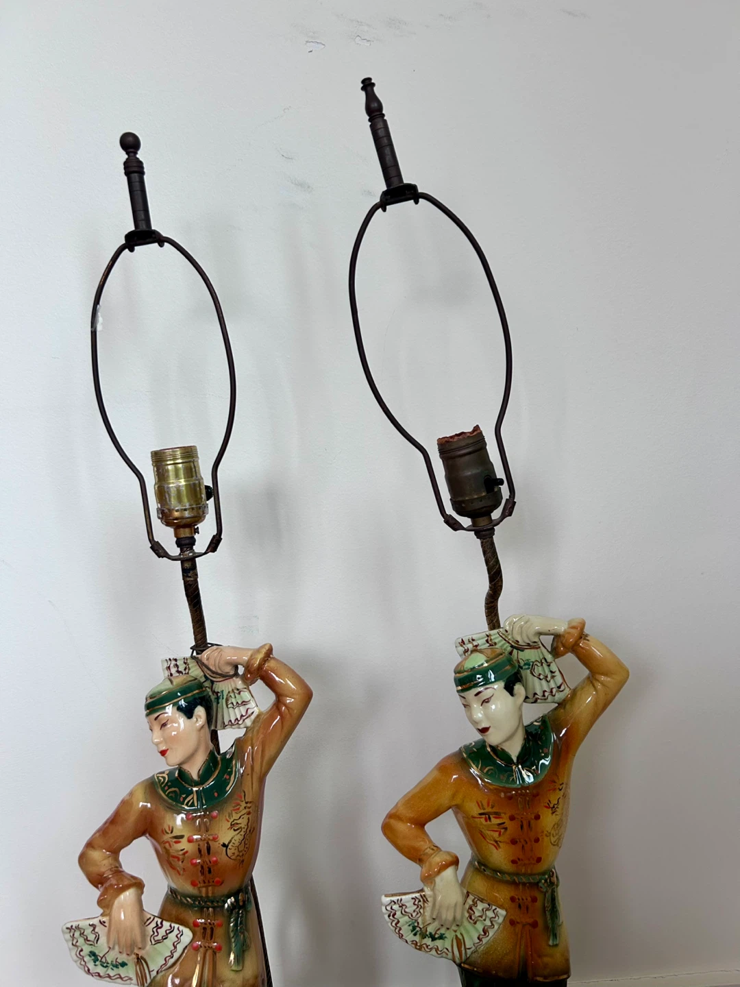 Pair of Ceramic Figural Table Lamps - photo 4