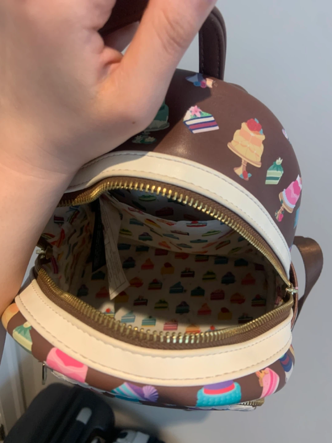 Disney Loungefly Mini Backpack - Cake Print - photo 4