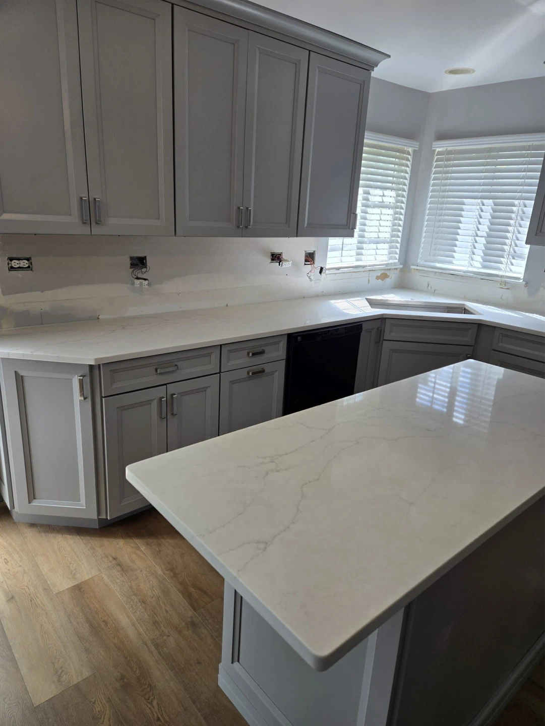bathrooms and kitchens using granite,marble,quartz - photo 3