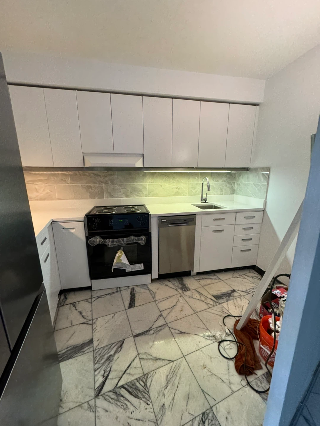 bathrooms and kitchens using granite,marble,quartz