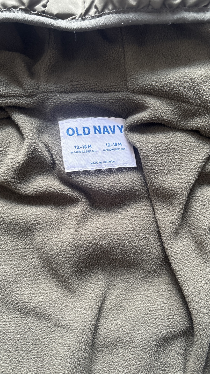 Old Navy Baby Snowsuit (12–18m) - photo 3