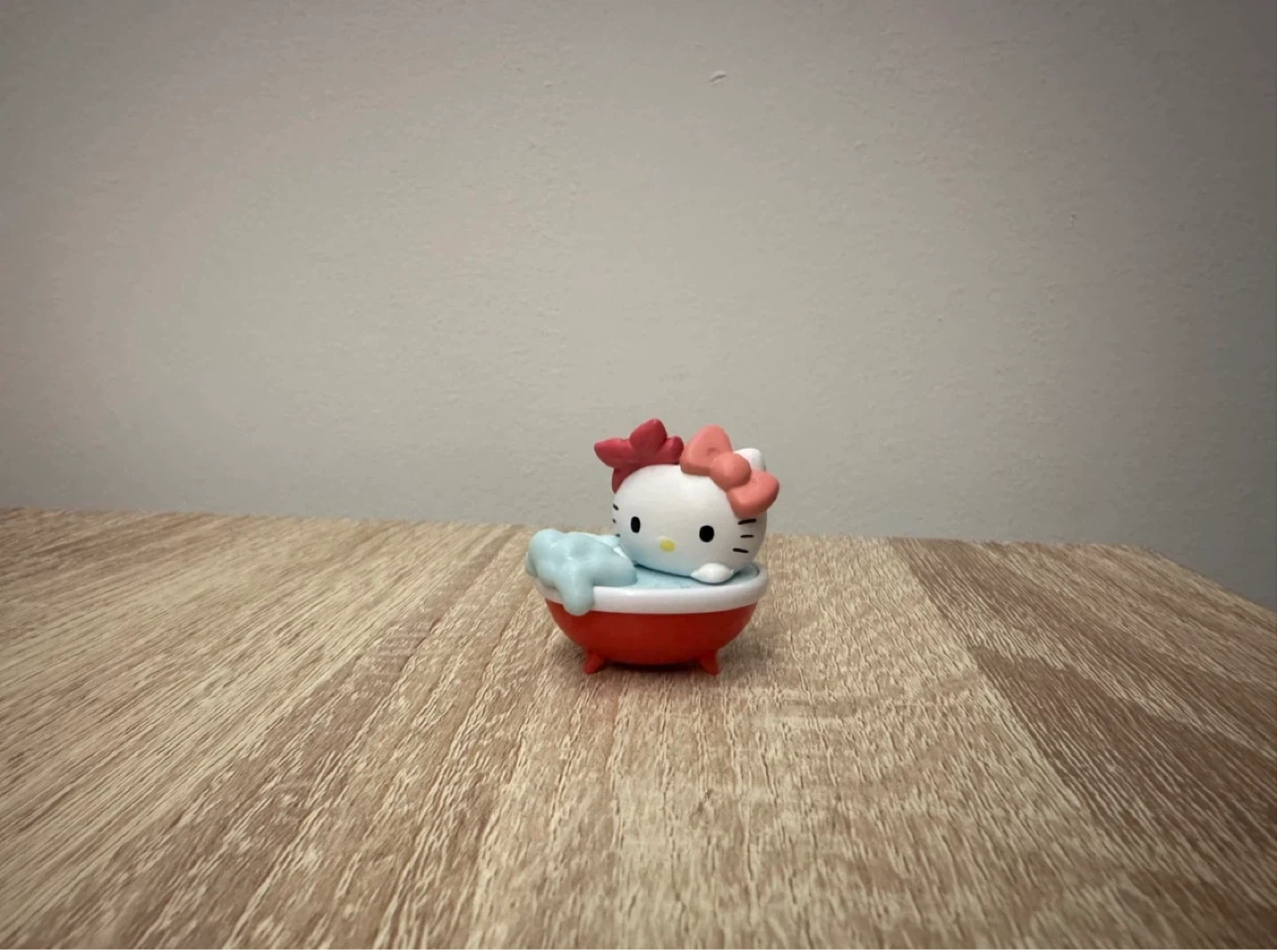 Sanrio Mini Figures: My Melody, Little Twin Stars, Hello Kitty - photo 3