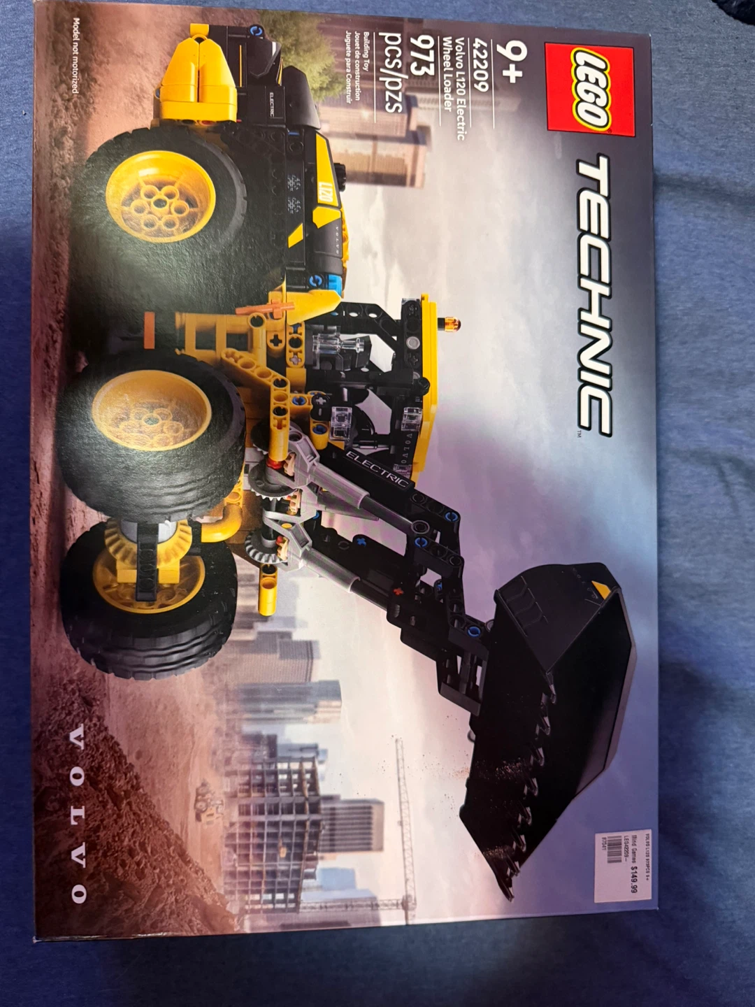 LEGO Technic Volvo L120 Electric Wheel Loader 42209 (973 pcs)