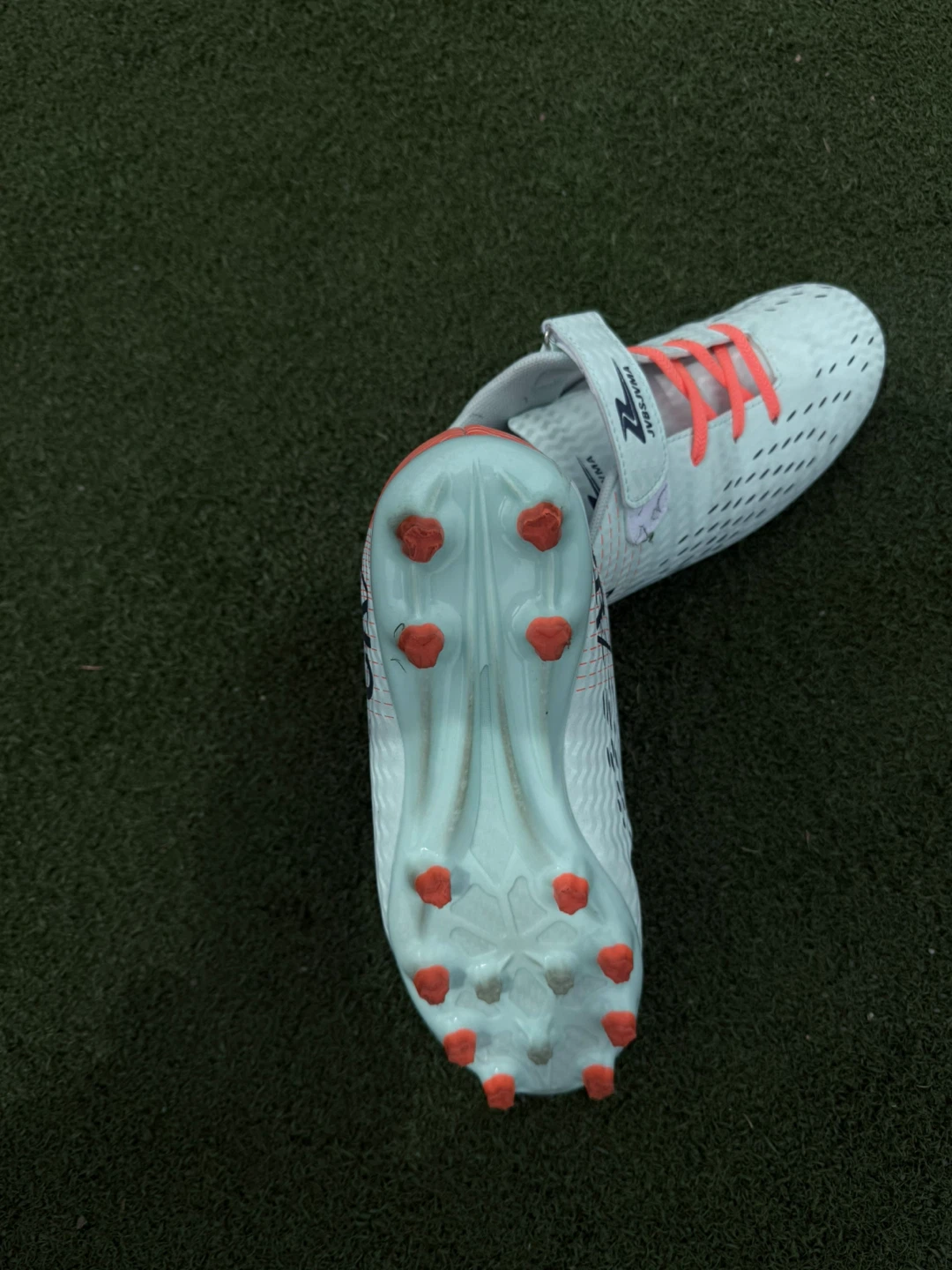 JVBSJVMA CR7 Soccer Cleats - photo 2