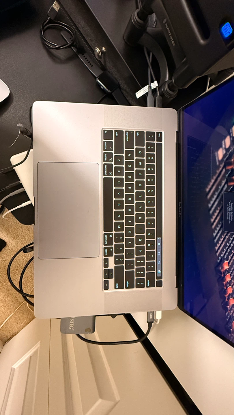 Apple MacBook Pro 16-inch core i9 machine - photo 5