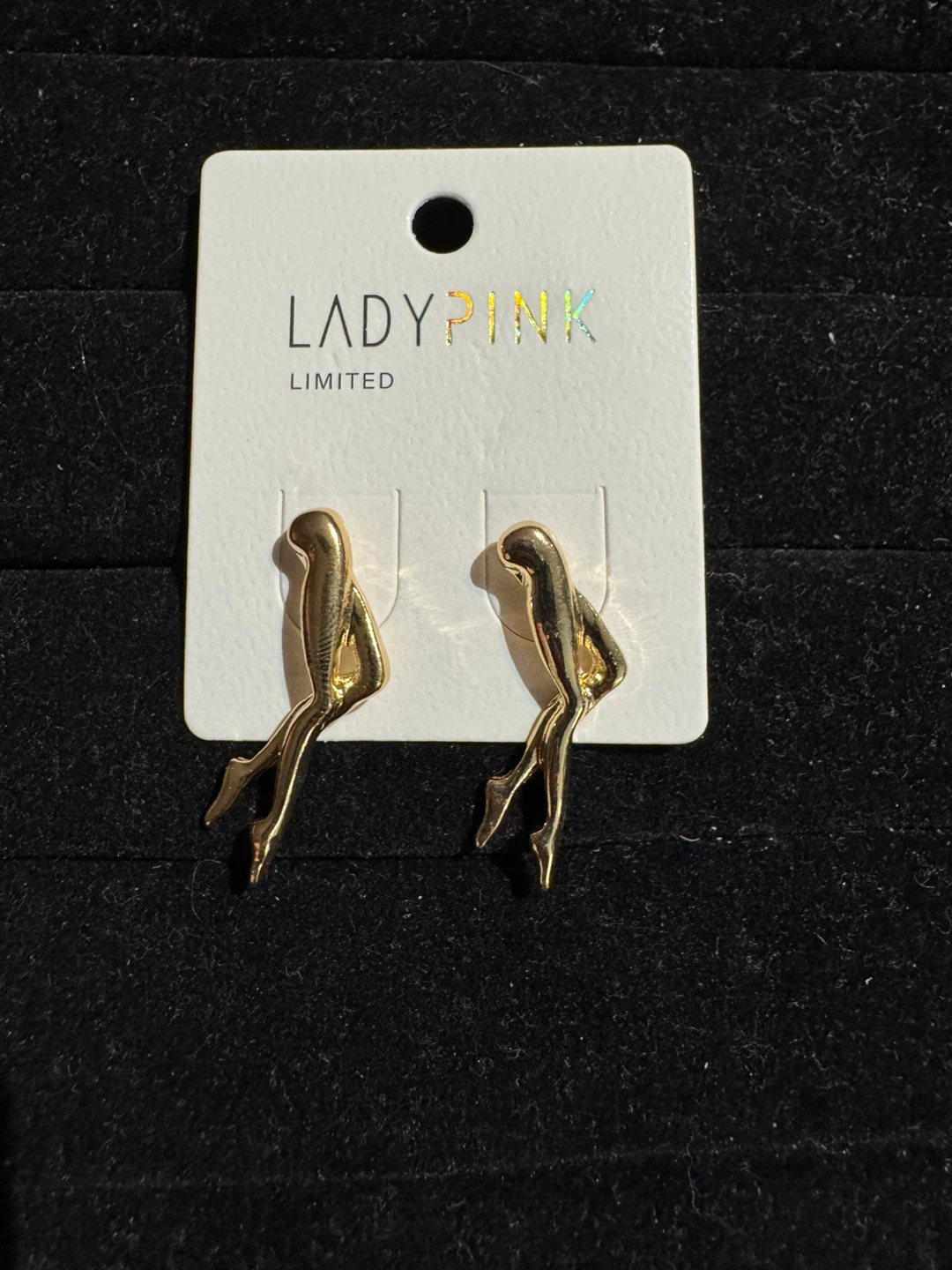 LadyPink Limited gold-tone abstract leg dangle earrings - photo 4