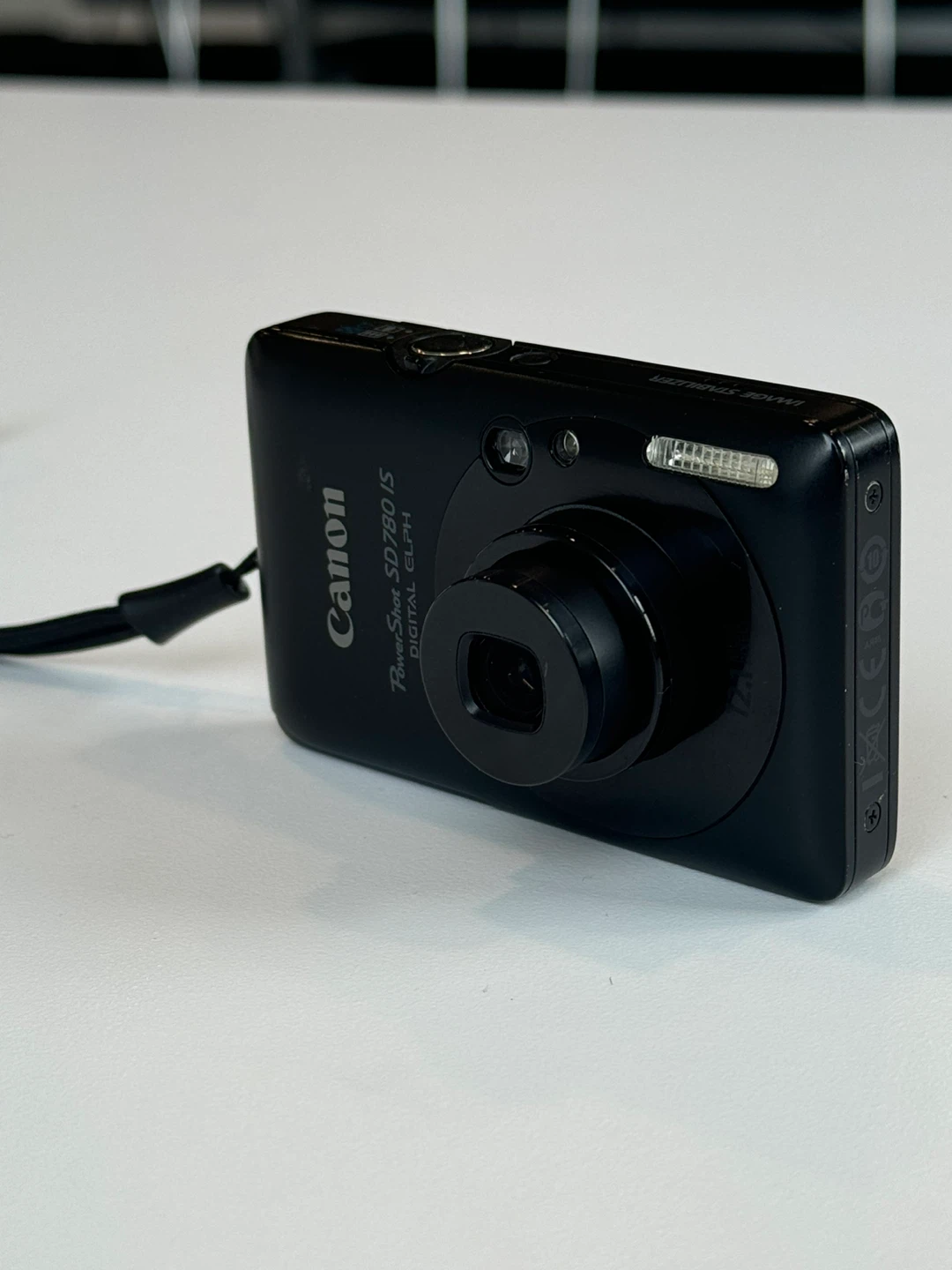 Canon PowerShot SD780 IS Digital ELPH Camera