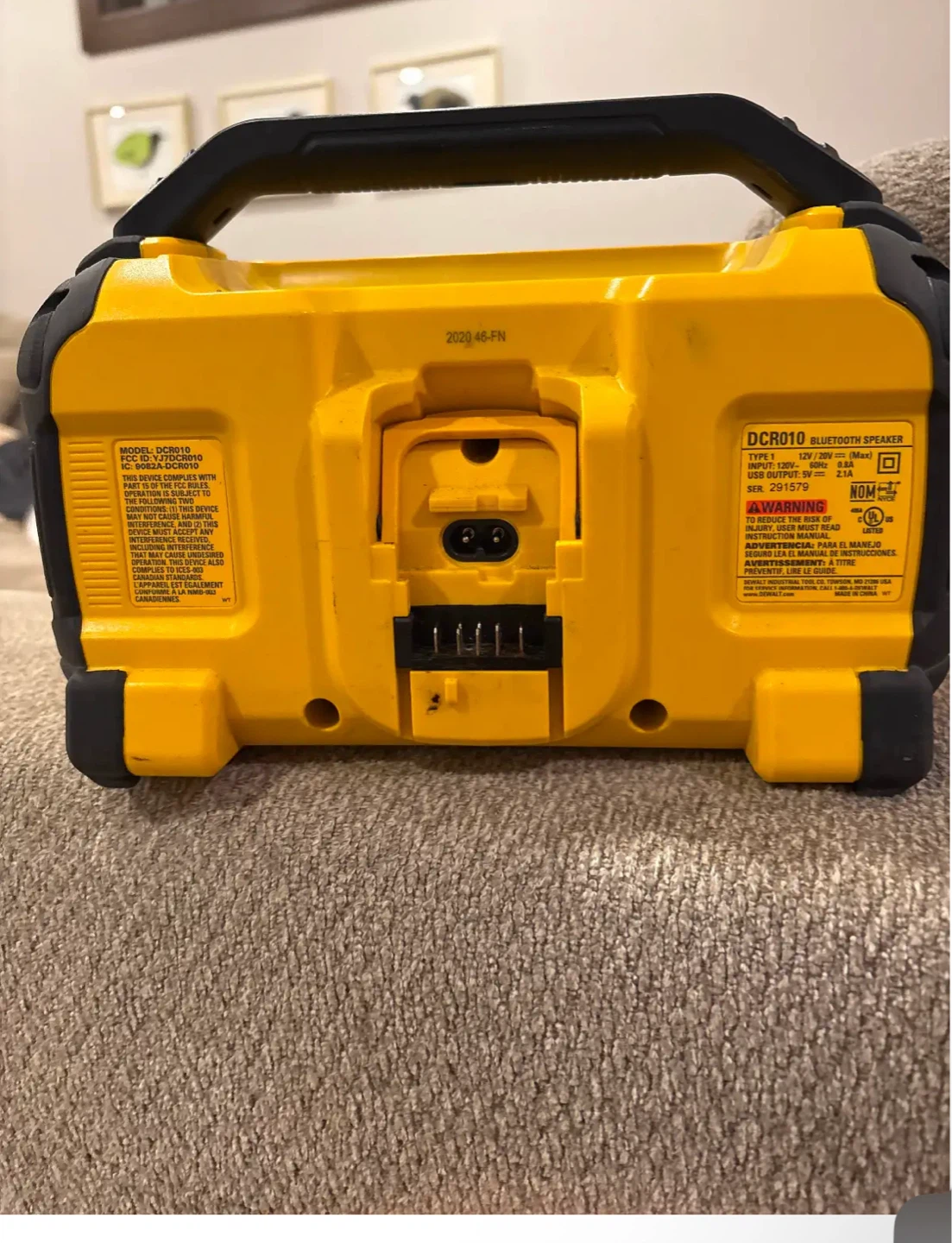 DEWALT DCR010 Bluetooth Speaker - photo 3