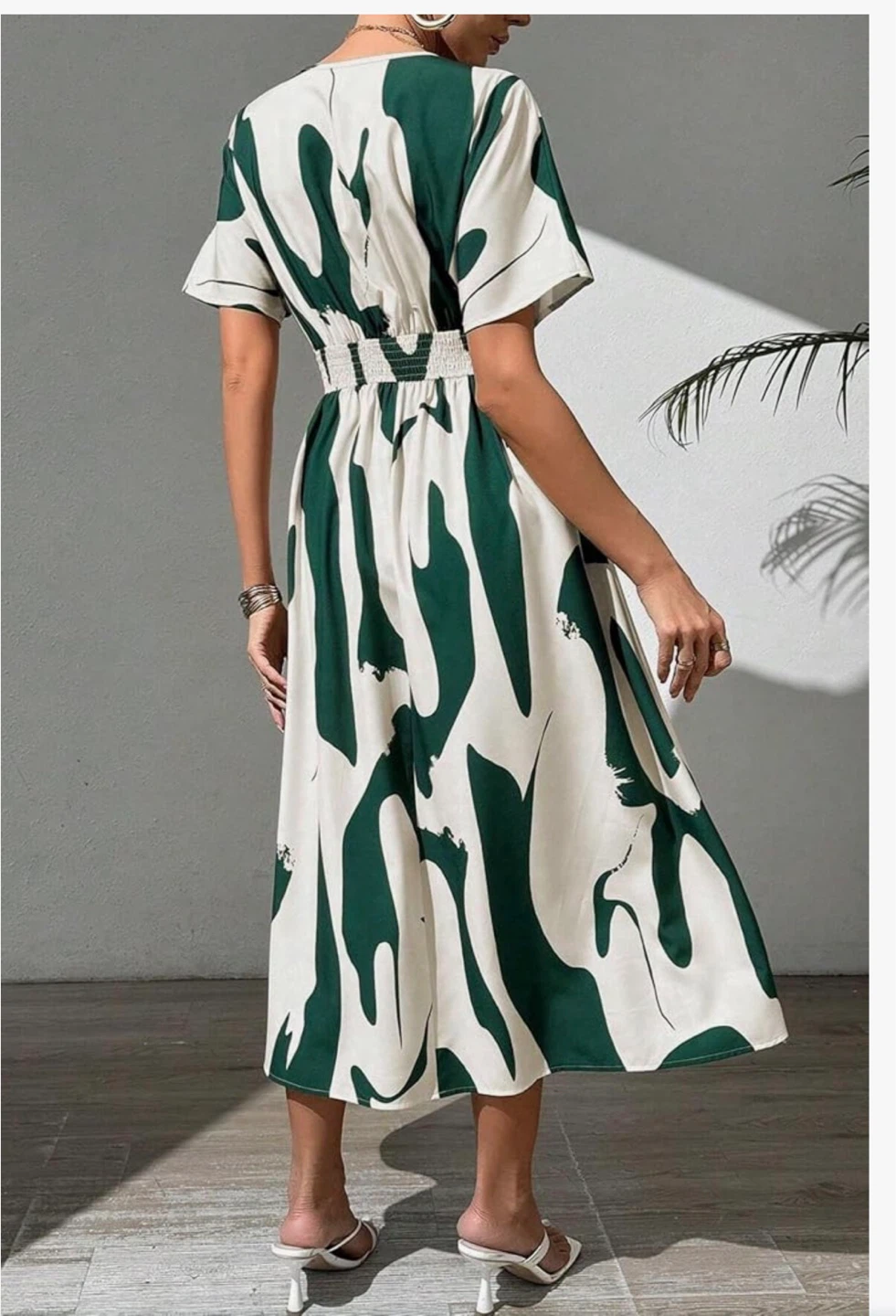 Women's Green and White Abstract Print Midi Dress - photo 2