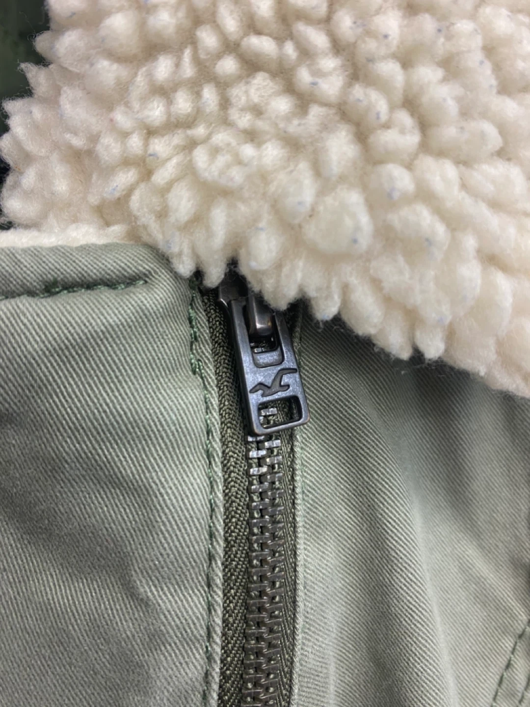 Hollister Sherpa Lined Jacket - Green - Size L - photo 3