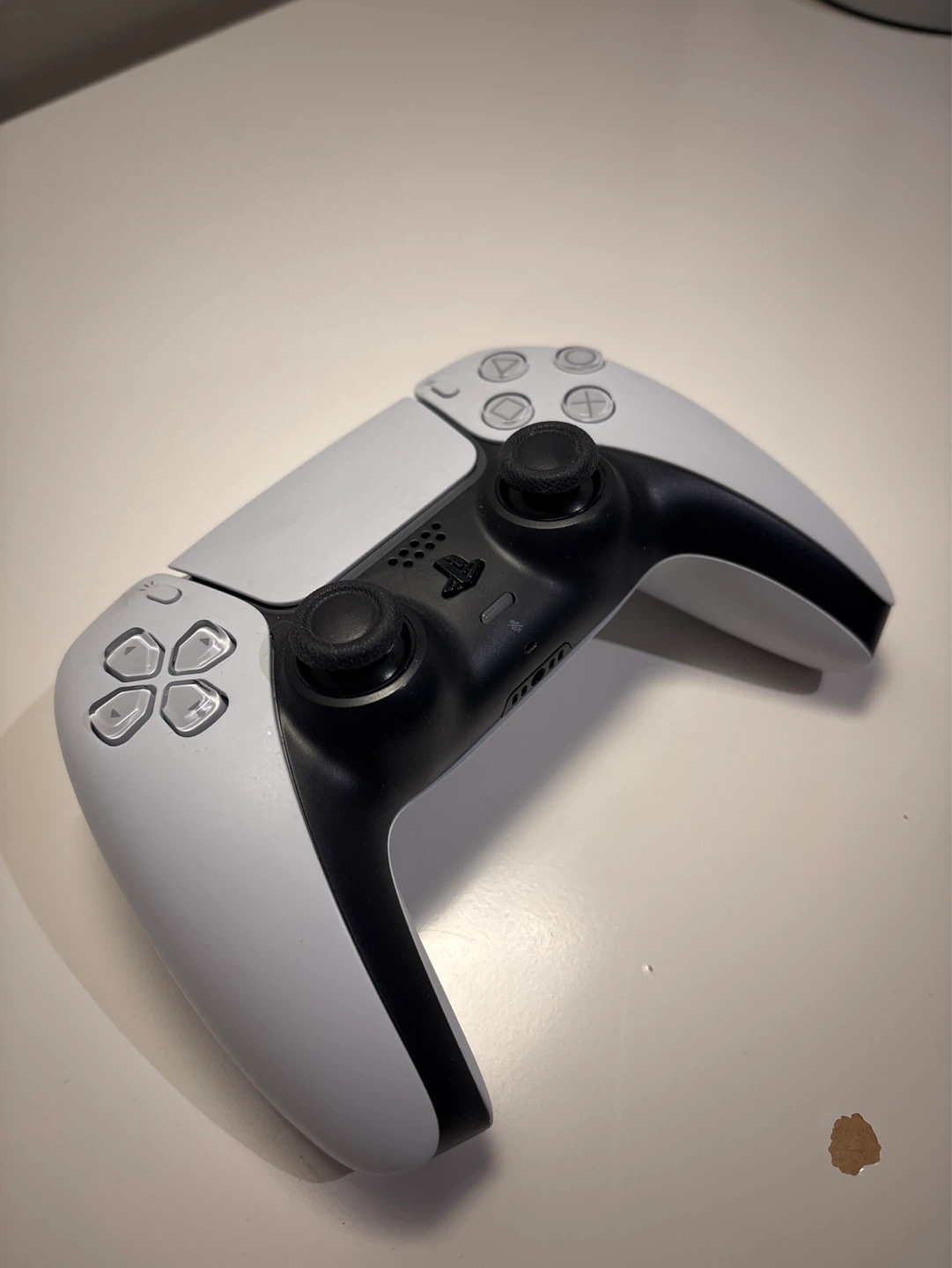 Sony PlayStation 5 with 2 controllers and 2 games - photo 3