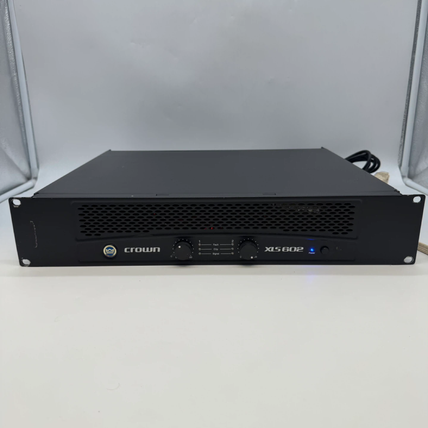 Crown XLS 602 Stereo Power Amplifier 2-Channel 1200W