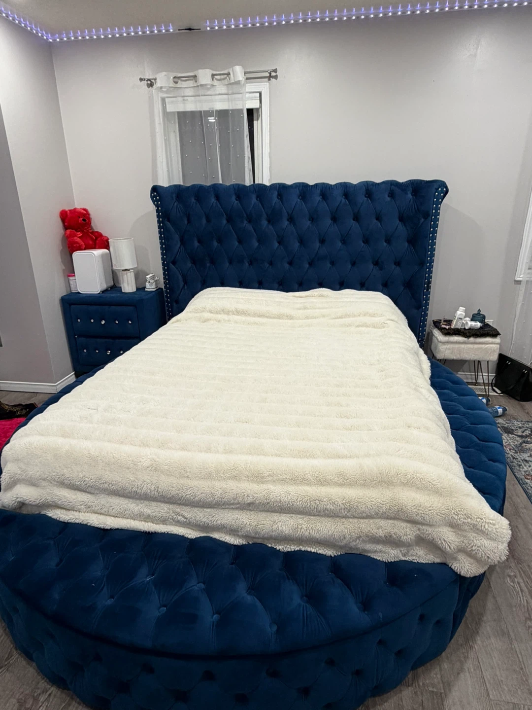 Blue Velvet Tufted Round Bed Frame with Storage - photo 2