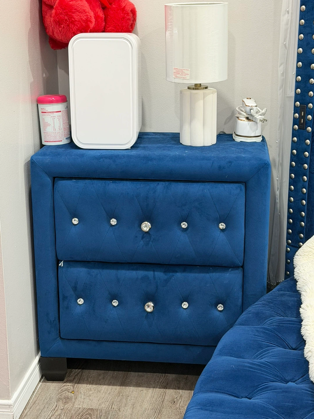 Blue Velvet Tufted Round Bed Frame with Storage - photo 4