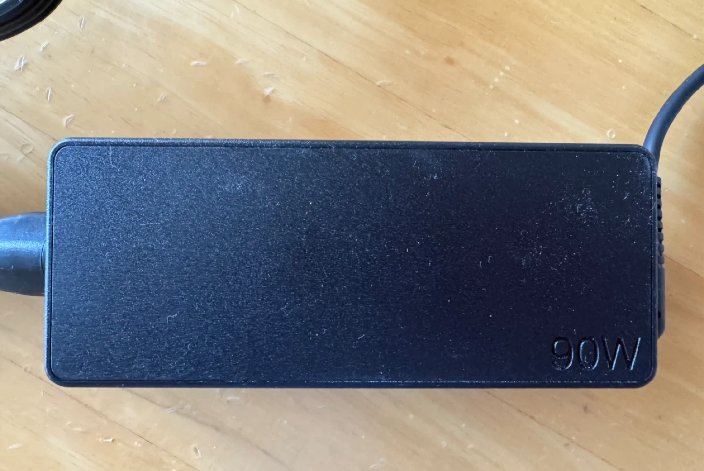 Lenovo 90w Laptop Adapter - photo 2
