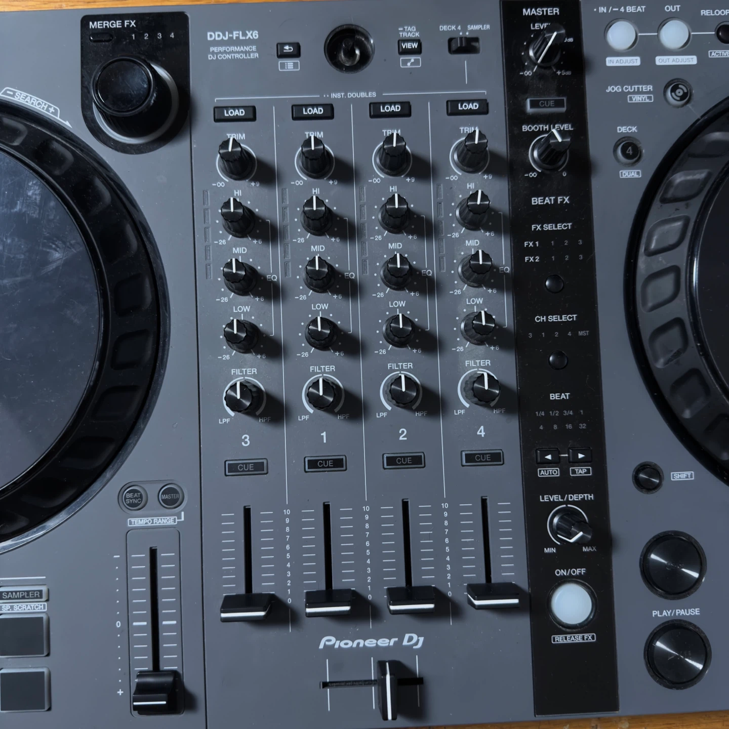 Pioneer DDJ-FLX6 DJ Controller with Audio-Technica Headphones - photo 5