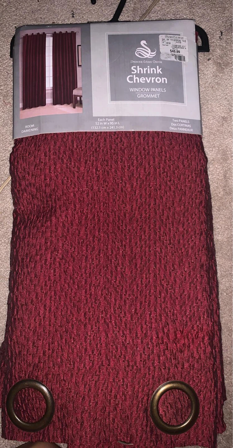Spencer Home Décor "Shrink Chevron" Window Panels - Burgundy