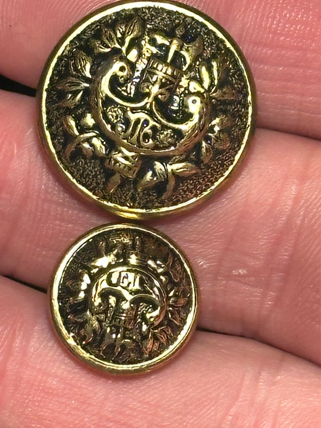 Military buttons - photo 4
