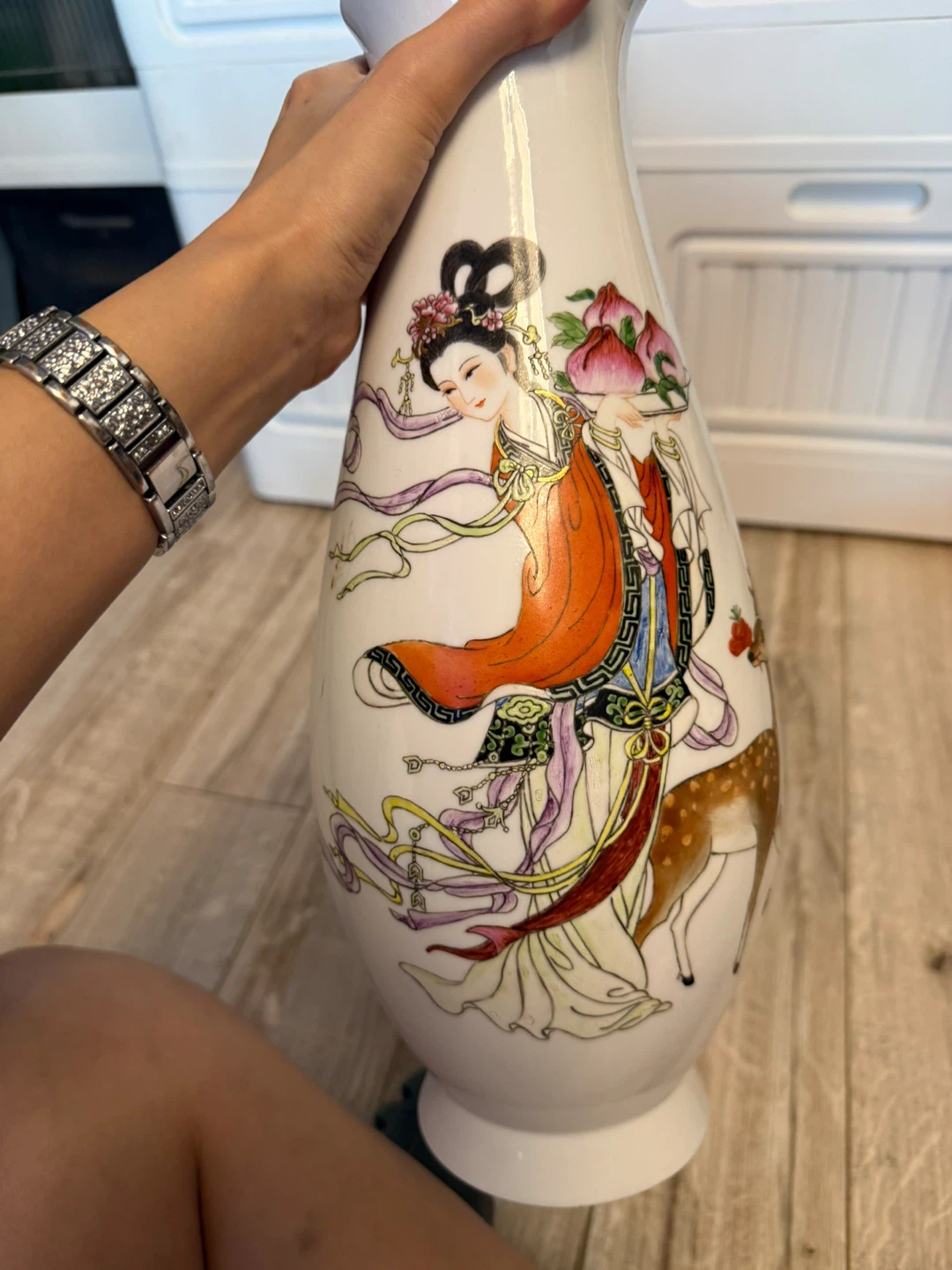 2 Vintage Japanese Kutani-Style Porcelain Geisha Vases - photo 4