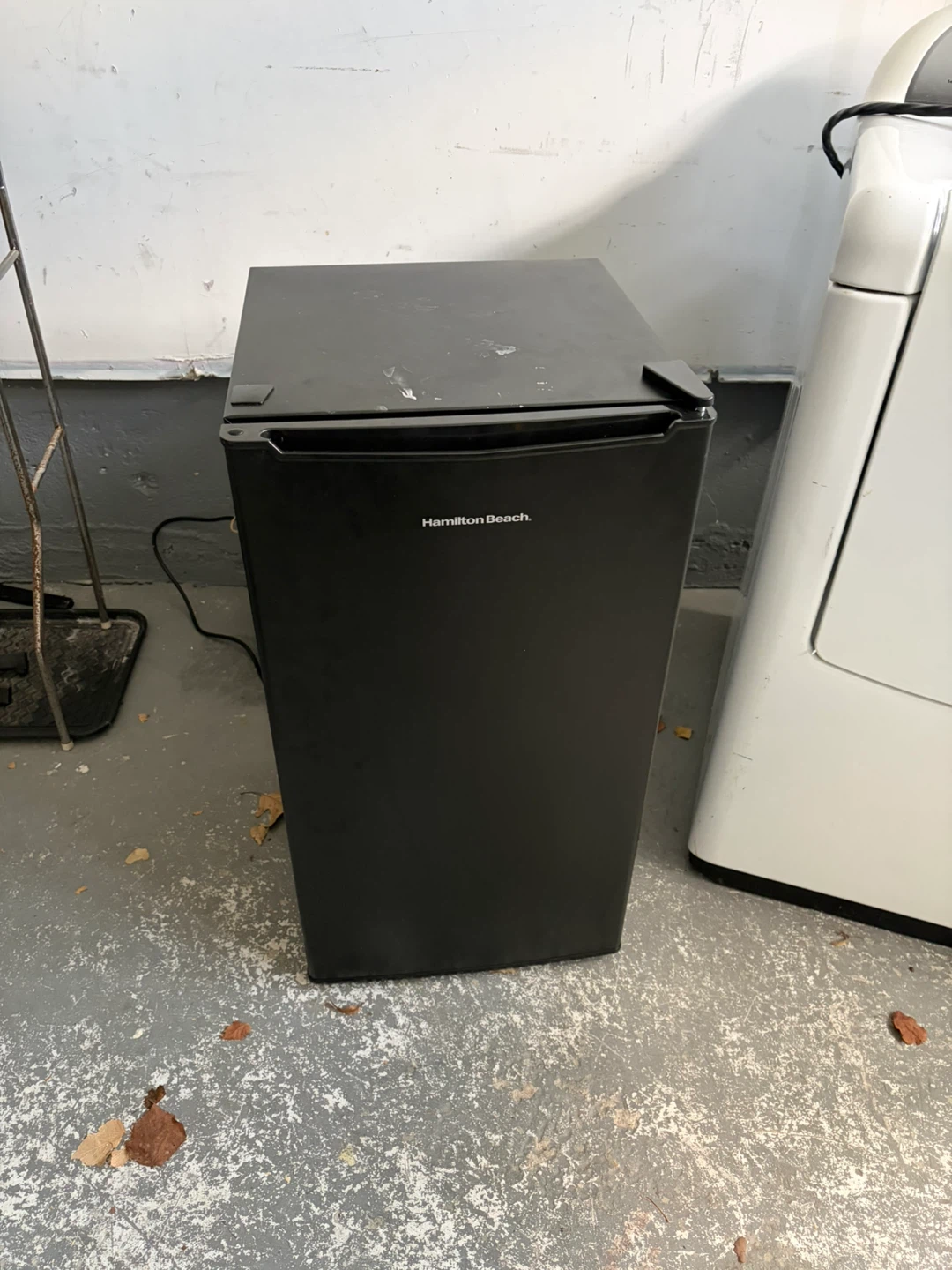 Hamilton Beach Refrigerator HBR33MBKE02