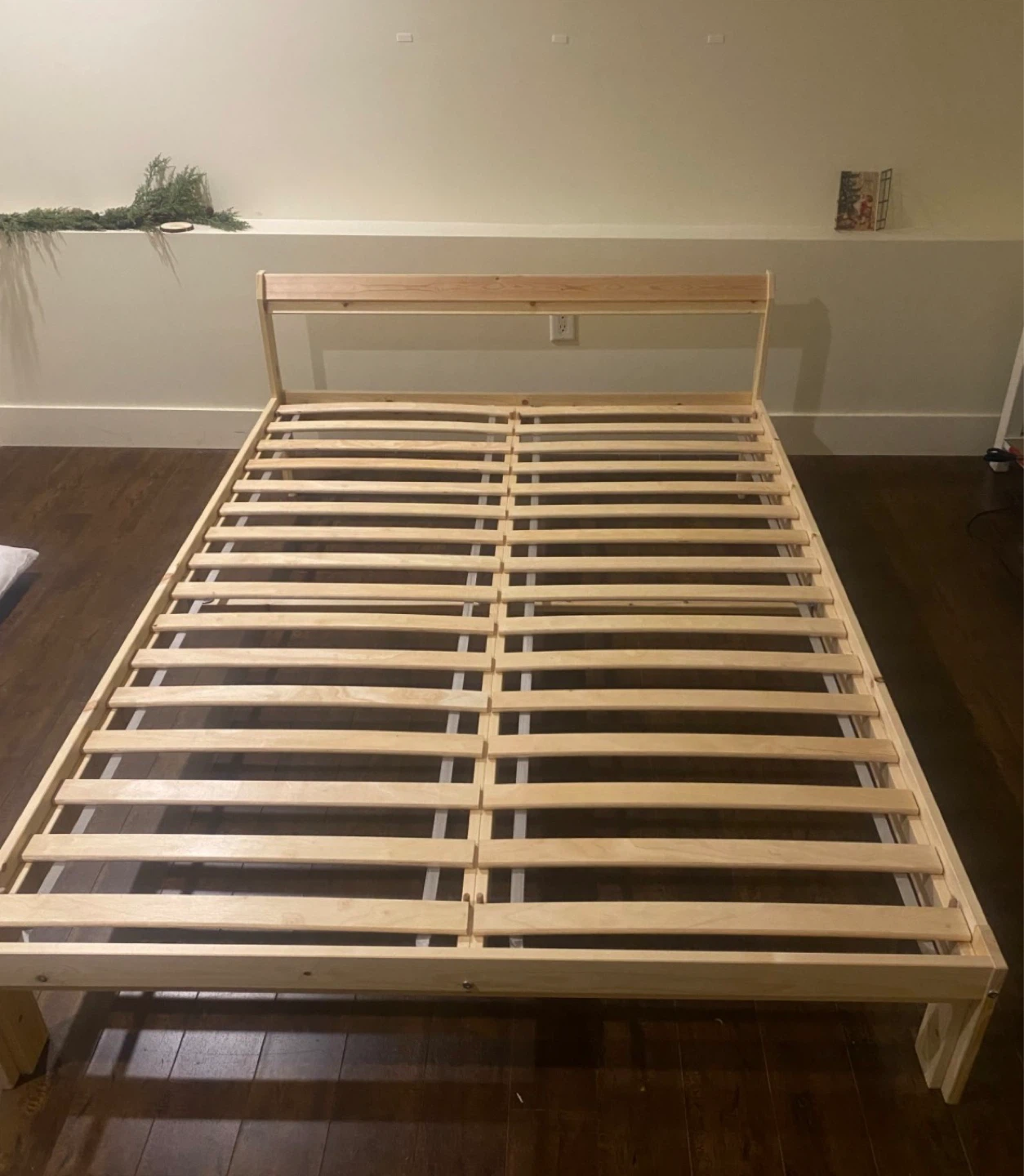 Like new Double  bed frame *FREE DELIVERY - photo 2