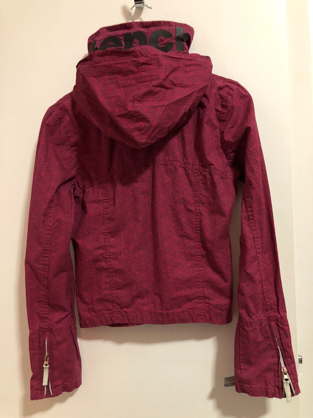 Bench Jacket - Medium