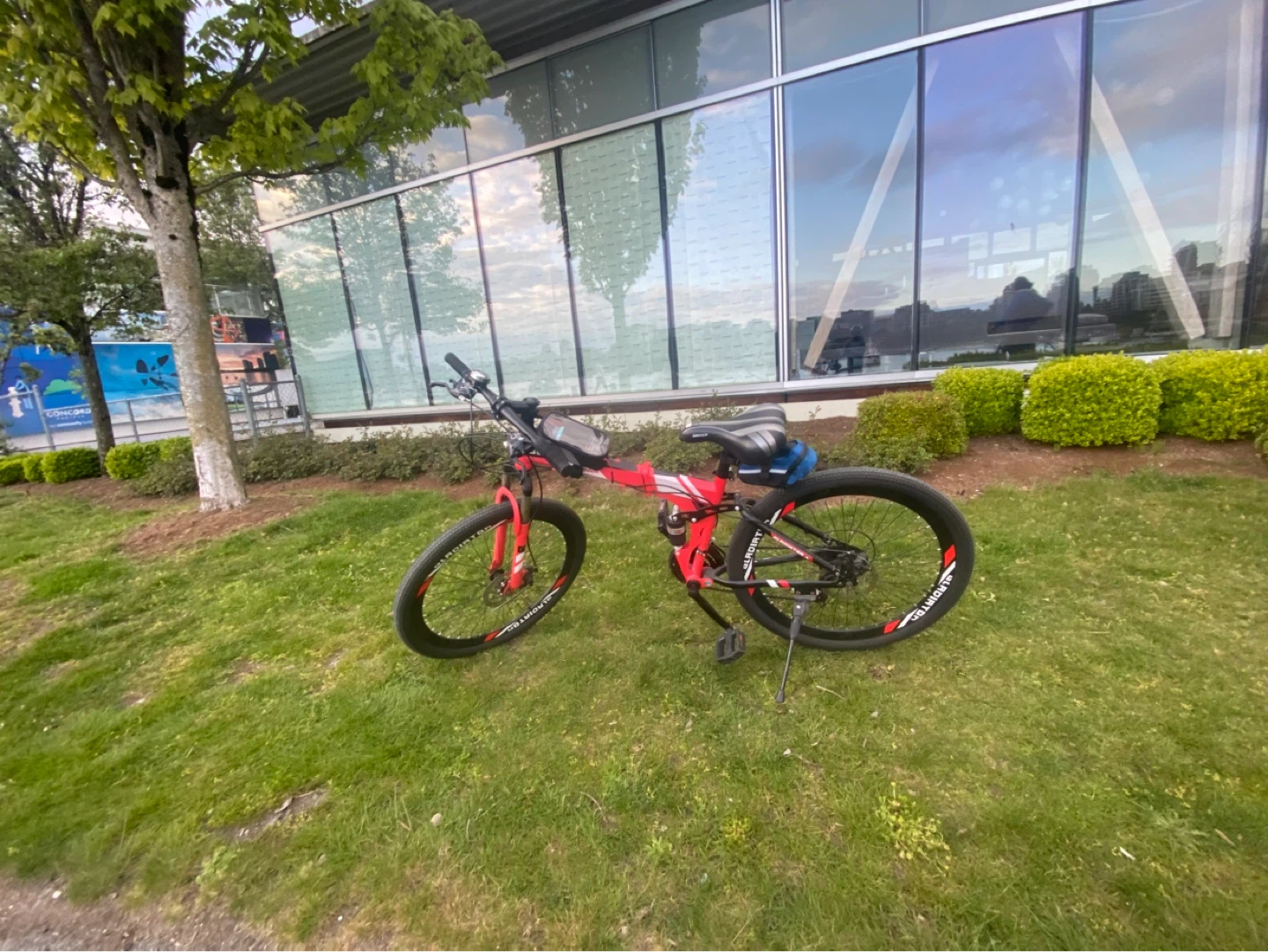 Red Folding Mountain Bike - photo 4